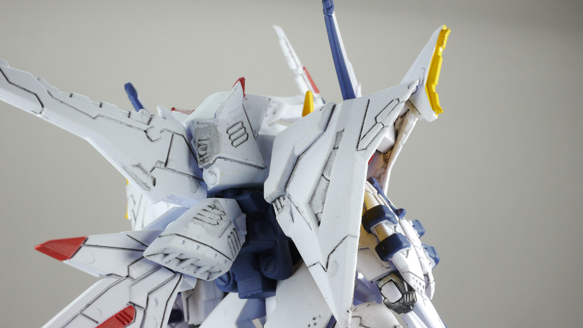 ペーネロペーは構成要素が多いのでスミ入れが映える感じですね