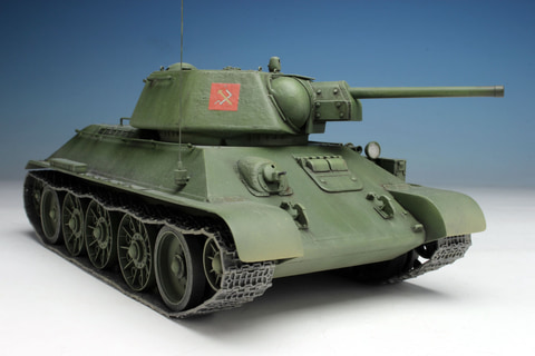 ガルパン 劇場版」より「T-34/76 プラウダ高校」が1/35スケール