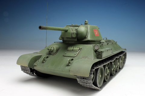 ガルパン 劇場版」より「T-34/76 プラウダ高校」が1/35スケール