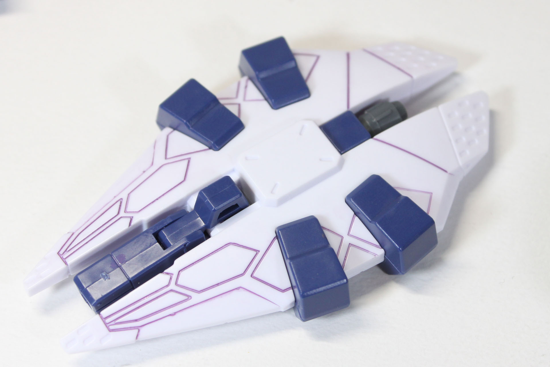 きれいに拭き取ればこの通り。ピシッとします