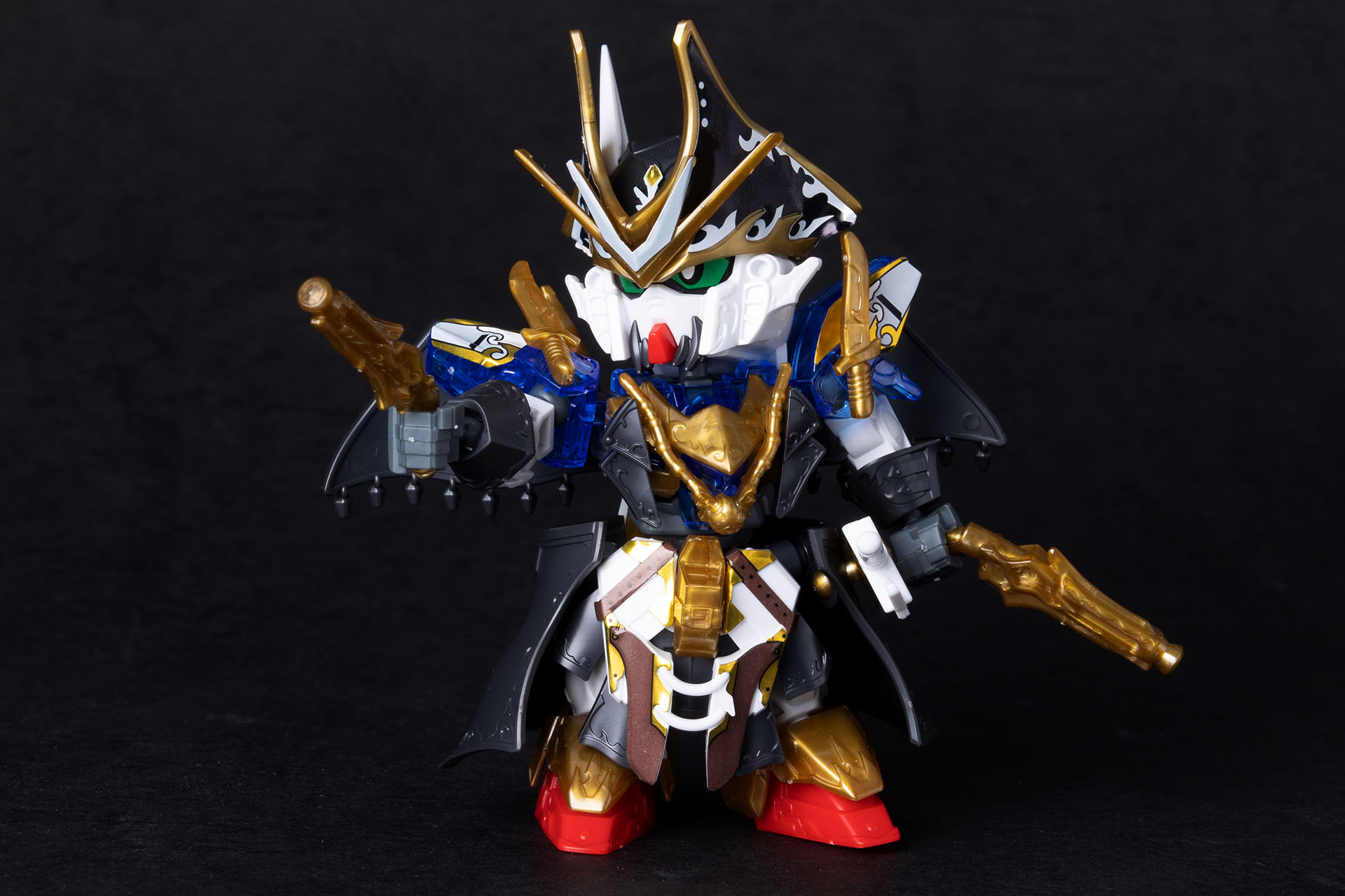 海賊の武器といえば火打ち式のフリントロック・ピストルだ。二丁拳銃もカッコイイ。