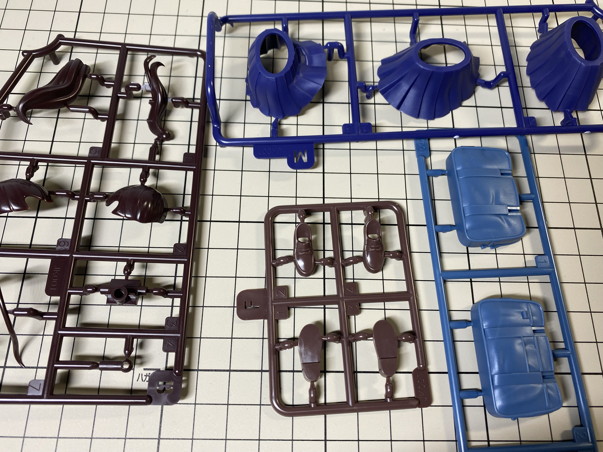 パーツそのものはプラモデルとして多くはないが、成型色によって細かく分けられている