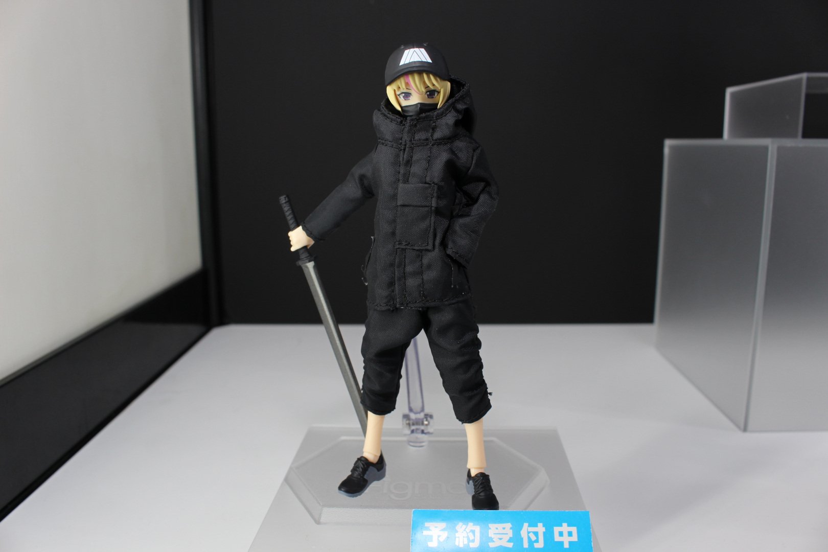 「女性body（ユウキ） withテックウェアコーデ」、2022年3月発売予定、価格は6,800円（税込）