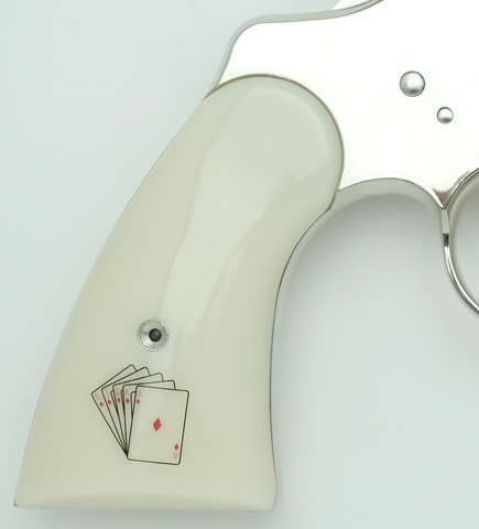 モデルガン「コルト パイソン .357マグナム “スネークアイズ” 2.5