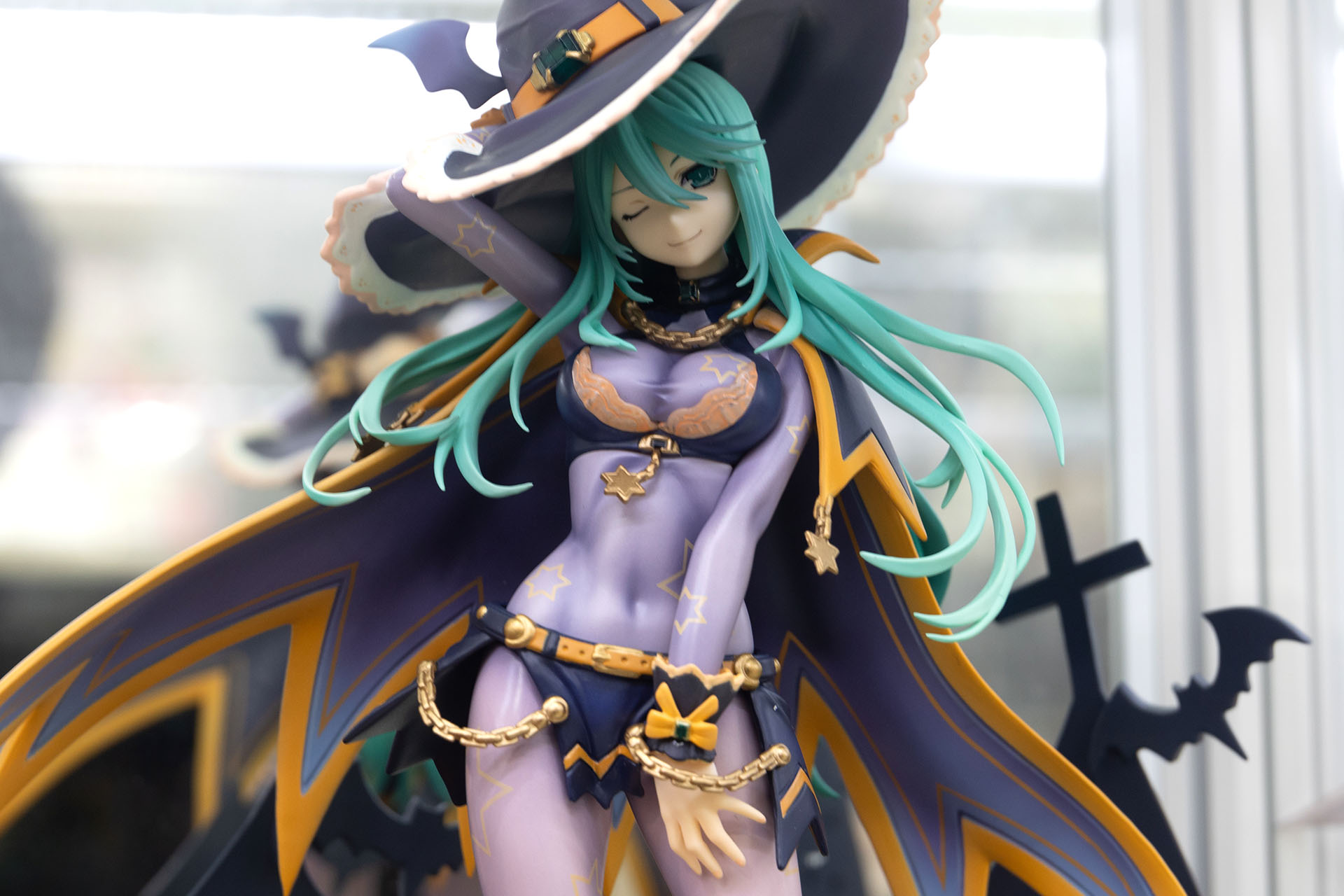 身につけている衣装や、小物類などもかなり細かく作り込まれている