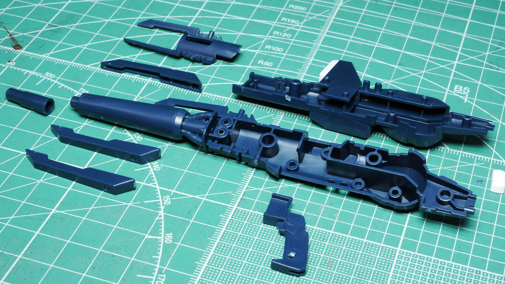 合わせ目がほとんどないすばらしい設計のビーム・ライフル！