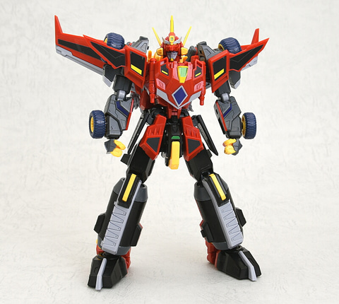 プロポーション、可動を追求！ プラモデル「MODEROID ダイナゼノン」の