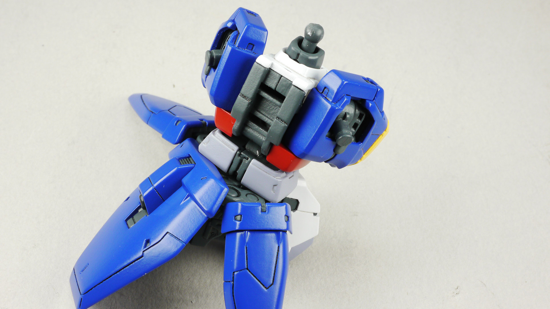 胸部はぐわっと開き……