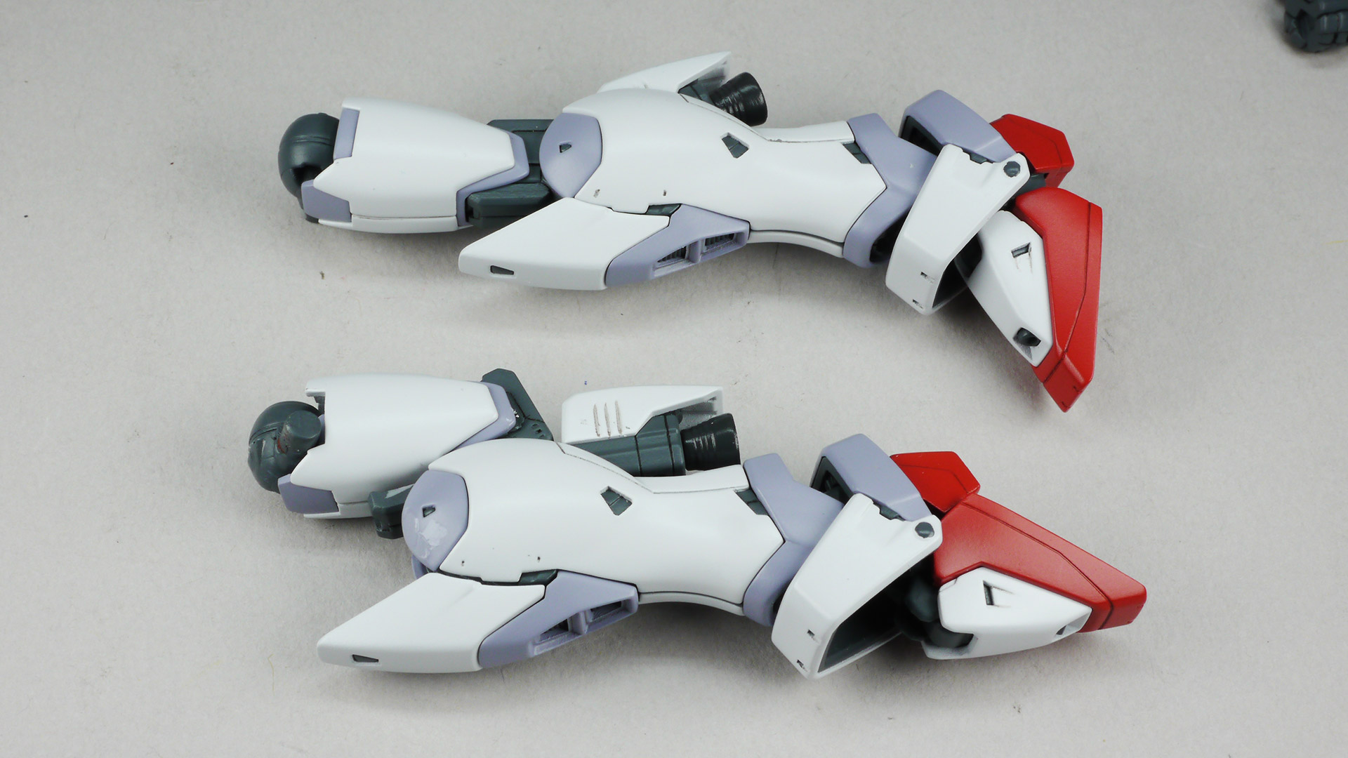 パキッと音がするくらいちょっと力を込めてユニットごとぐいっと引き出します。大腿部と脛部の密着度が高まっていい感じです