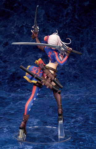 ド派手なビキニ姿！ 「FGO」より「バーサーカー／宮本 武蔵」の