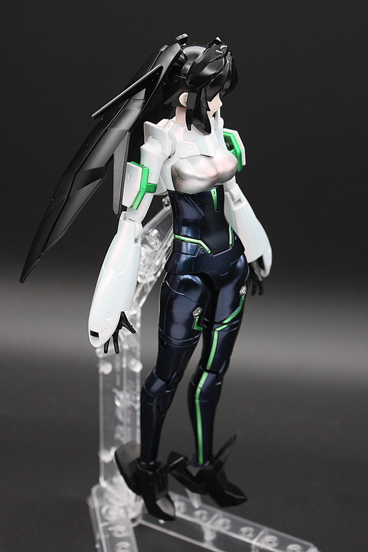 グリーンのラインが映える横から