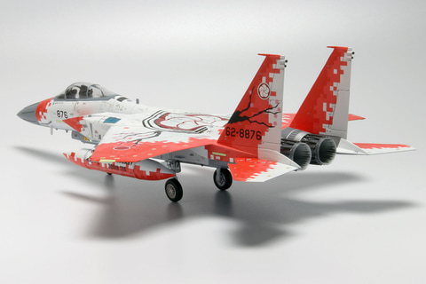 プラッツ、デカールで機体のデザインを再現できる「1/72 F-15Jイーグル