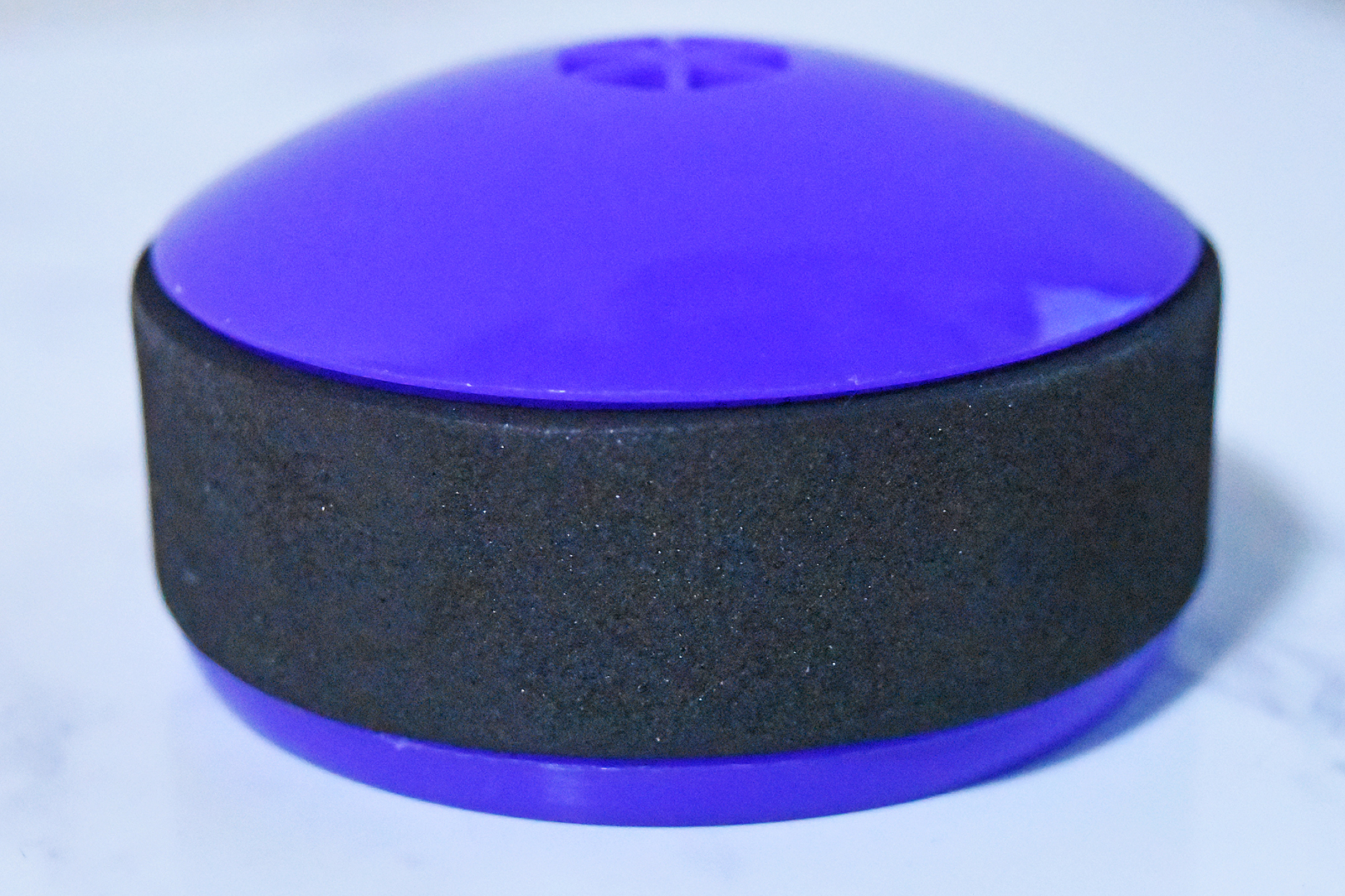 ホバーボールとスライダーの両方にクッションが付いており、傷対策も万全である