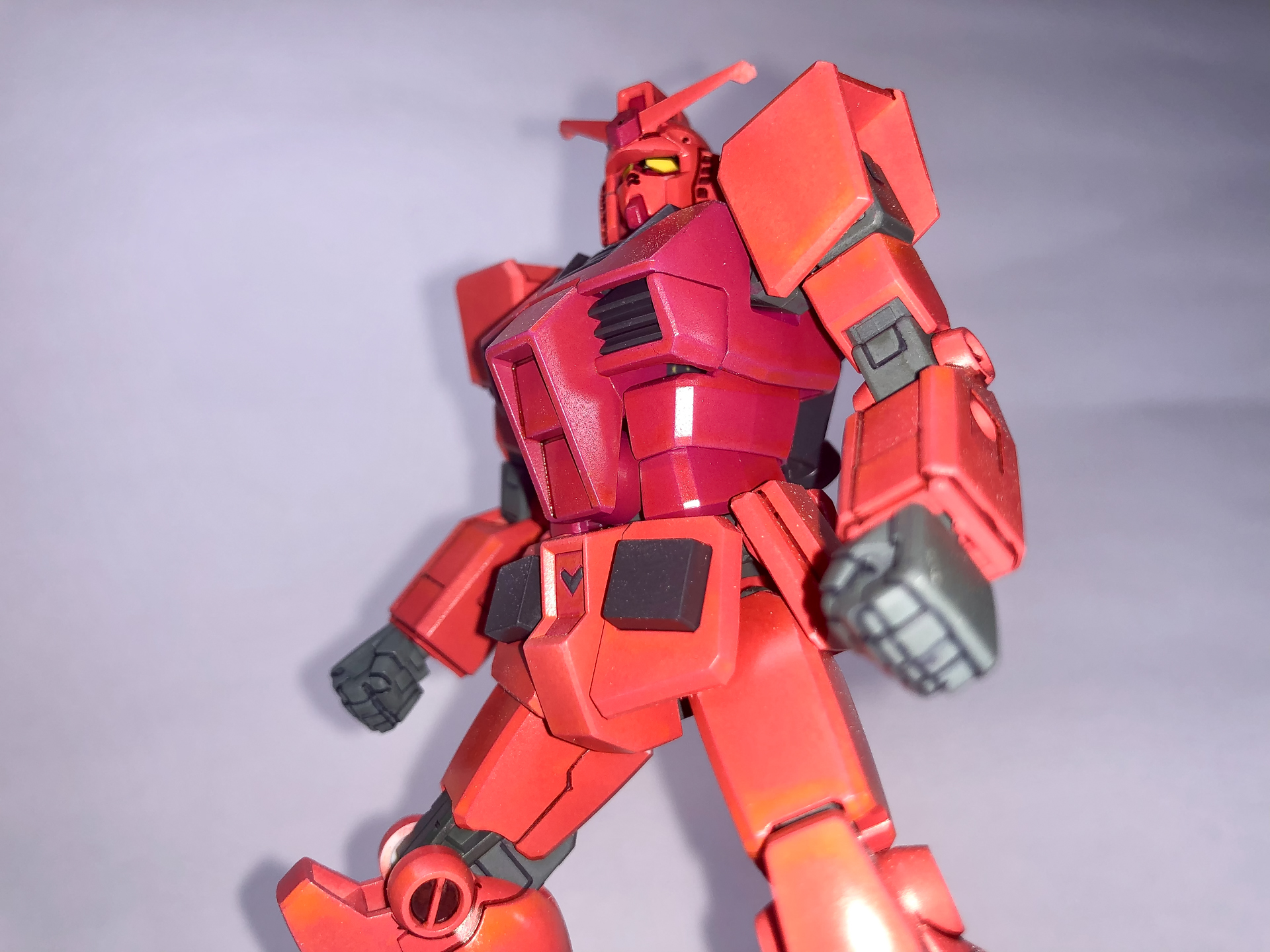 各部の拡大写真。光沢とつや消しのコントラストがカッコイイですね。