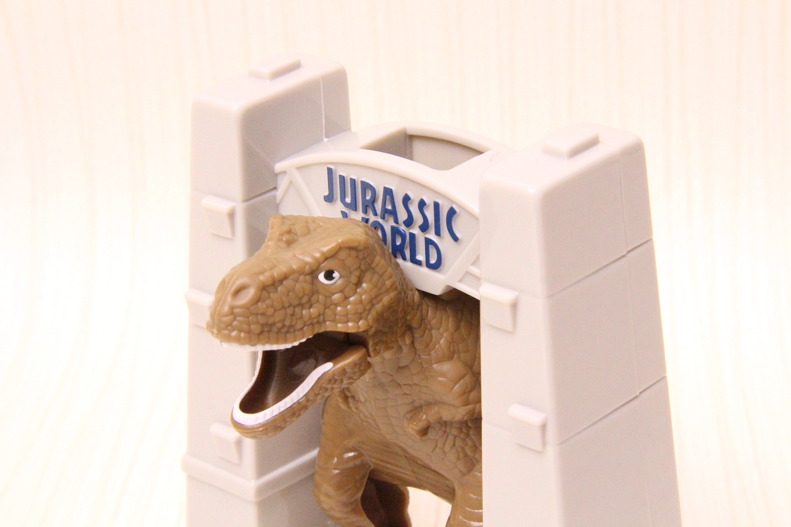 アゴが動く