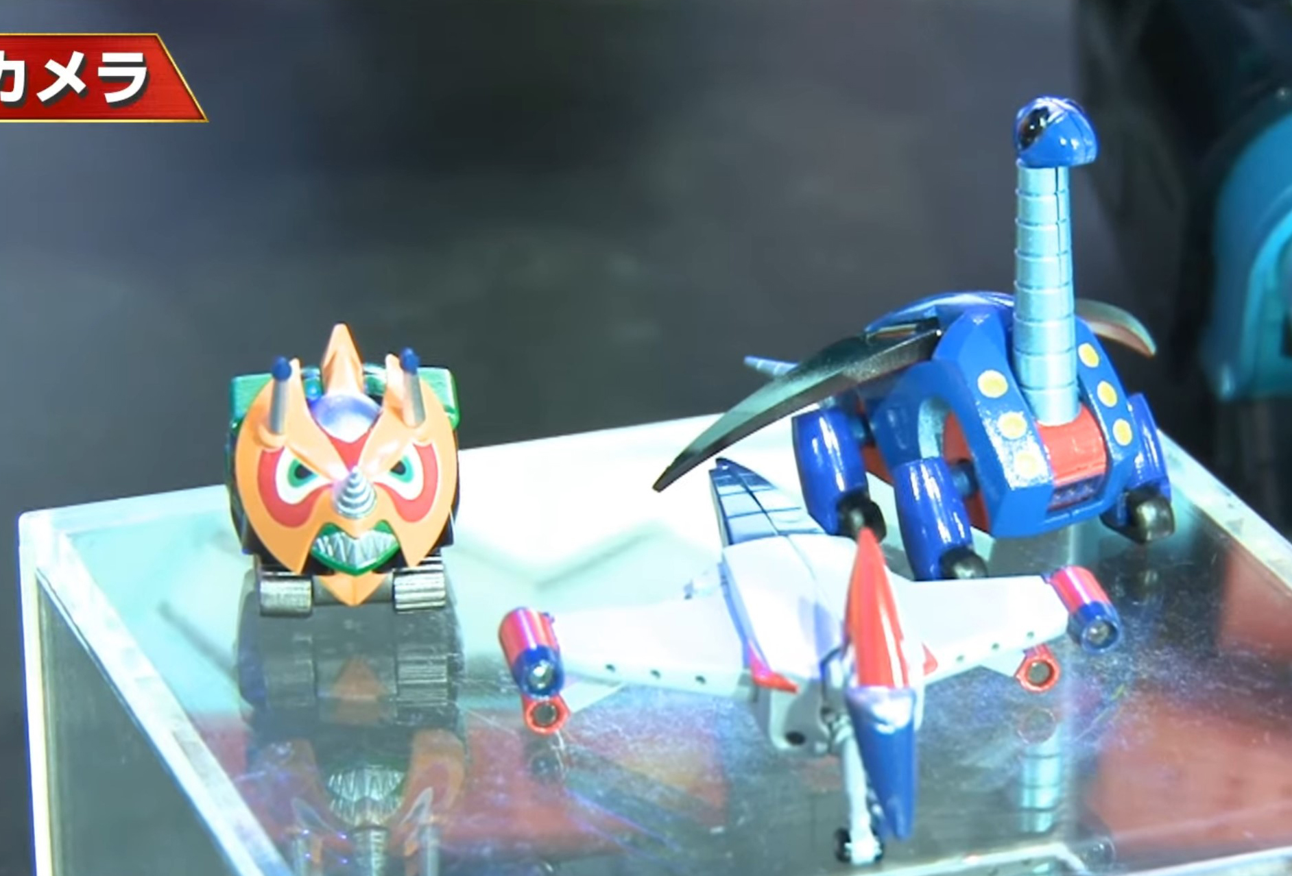 マイクロポピニカの恐竜メカ