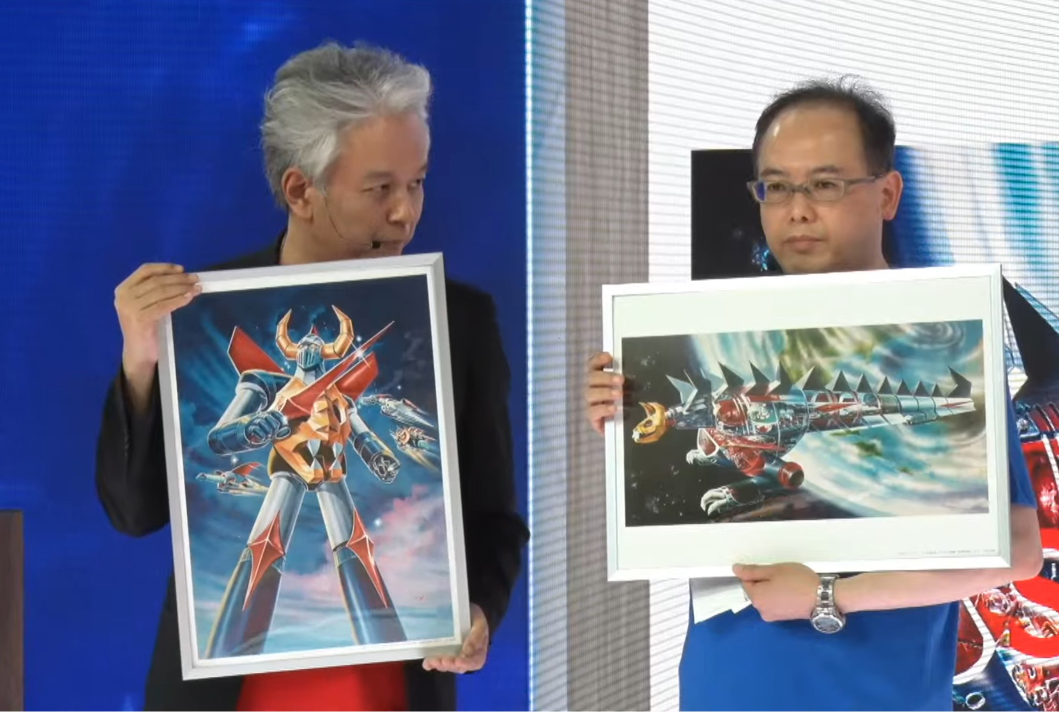 初回特典の豪華アートボード