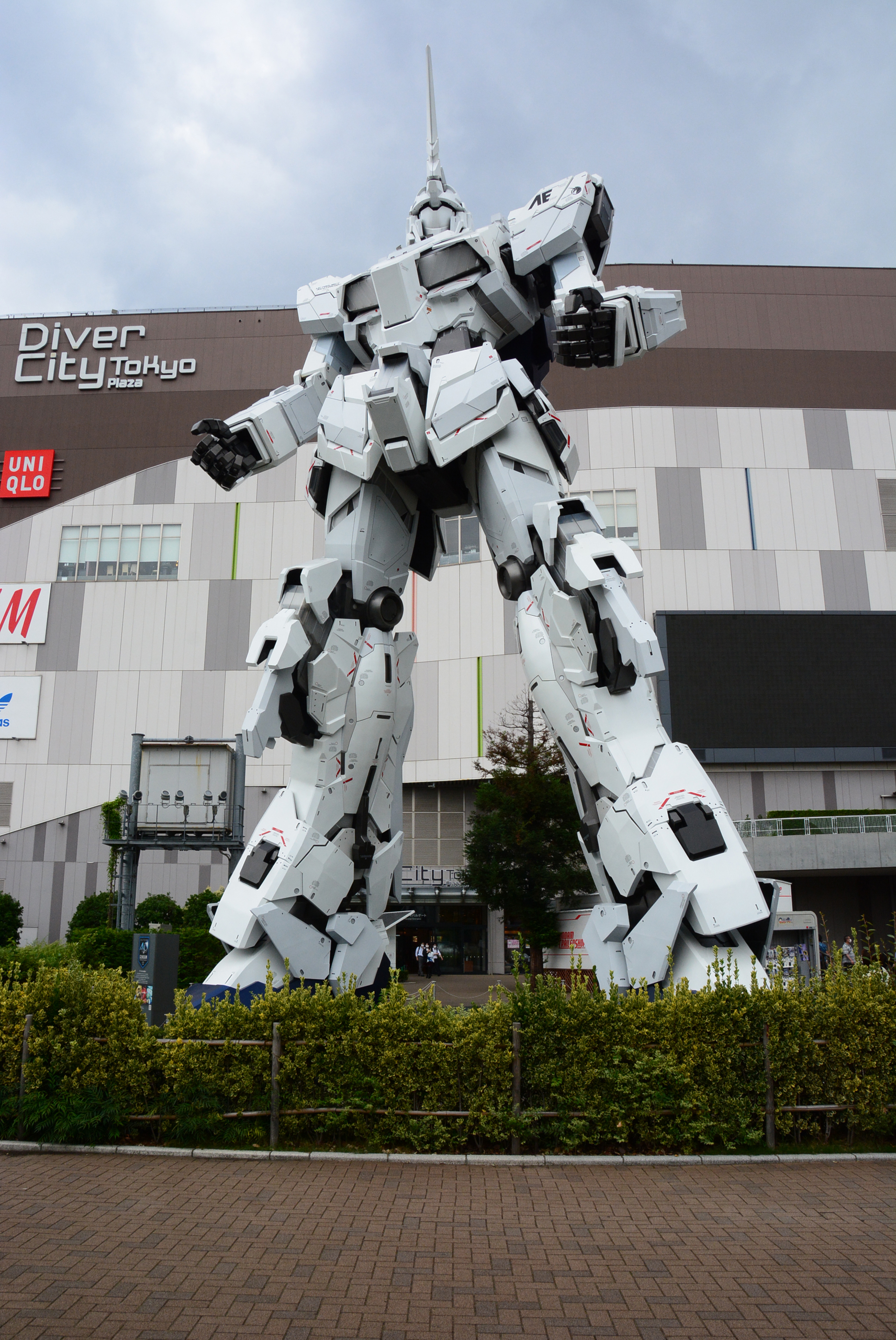 サイコフレームを収納した状態を再現したユニコーンモード