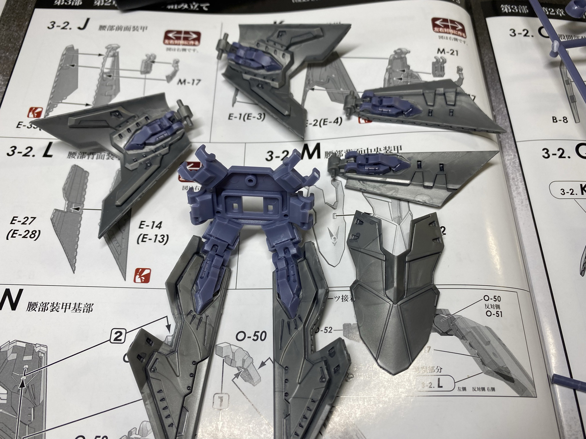 取り付けることで、甲冑の雰囲気が強く出てきた