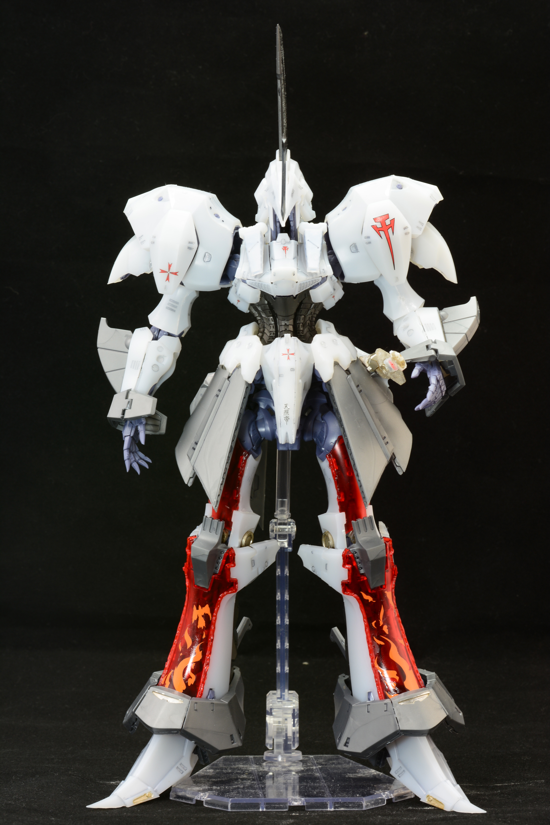 ほとんど素組みと言って良い状態で非常にカッコイイ