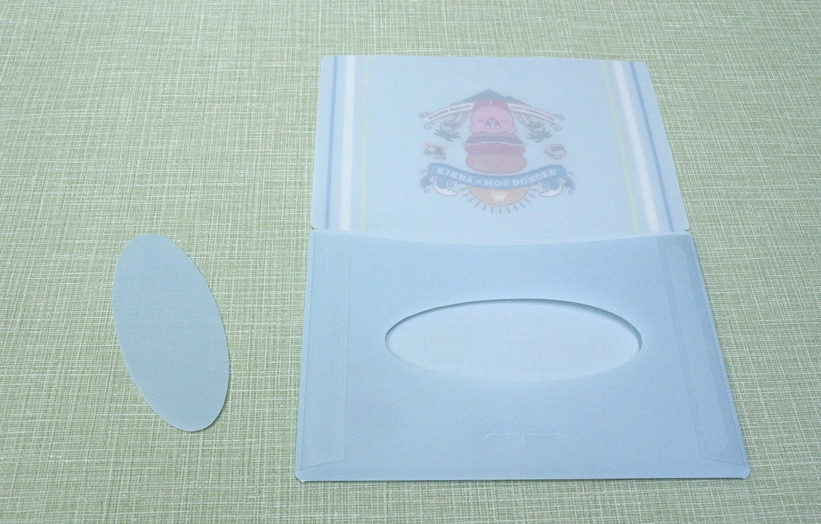 上下にあるフラップ部分のつなぎ目も外していく