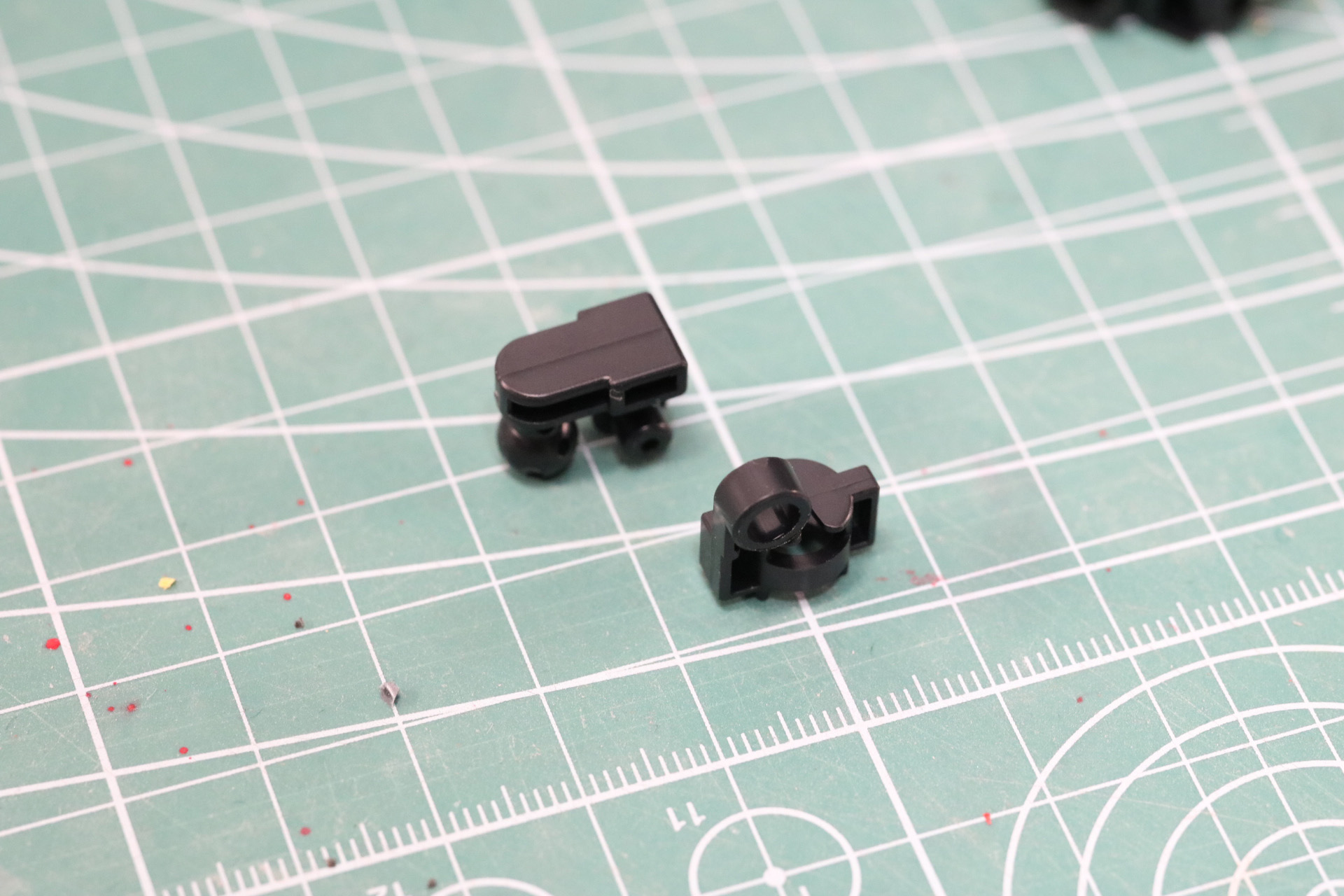 腹部の可動。腹筋運動のような可動域ができる