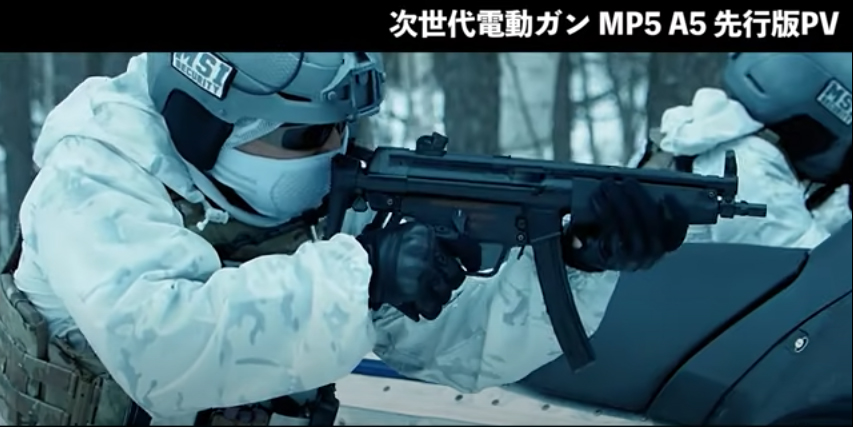 2年がかりで撮影された「次世代電動ガン MP5A5」のPVは、雪中ロケでの収録となった