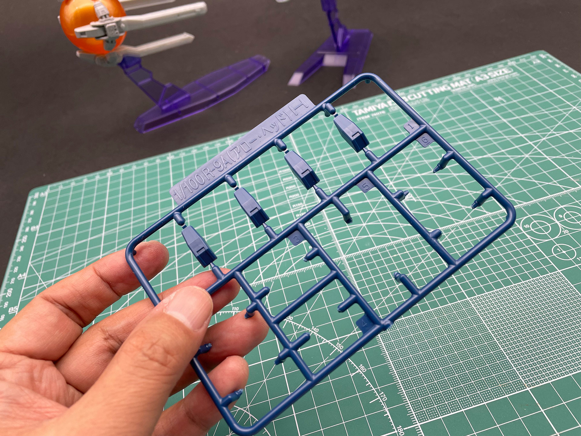 なんでこのパーツ余ってるんだろうな～と思っていたら、取付け忘れていただけでした！説明書はしっかり読みながら作っていかないとダメですね！