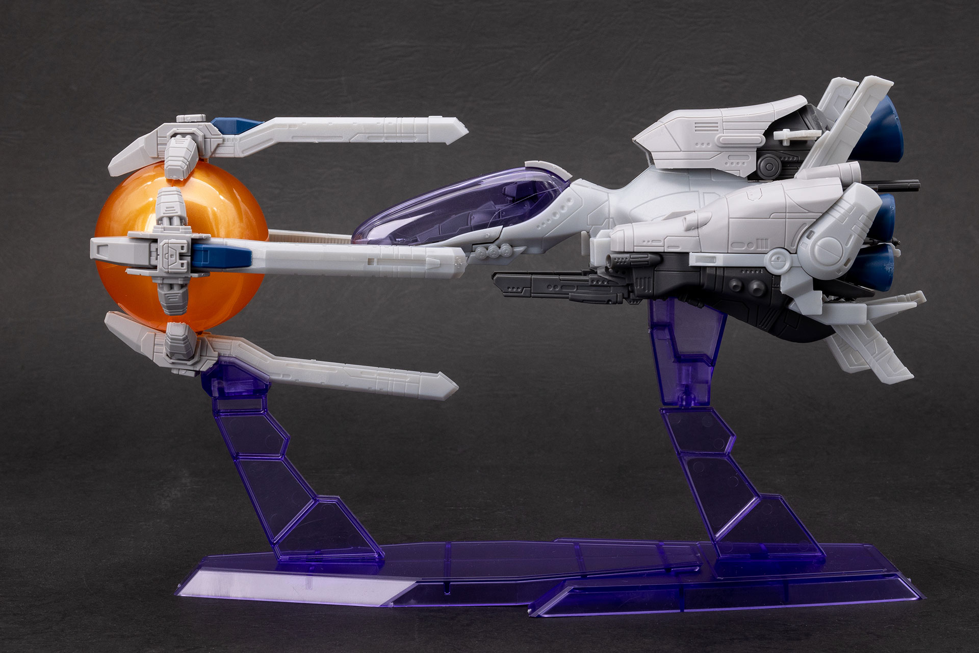 ゲーム中の向きとは反対ですが、おなじみの真横からのスタイル。