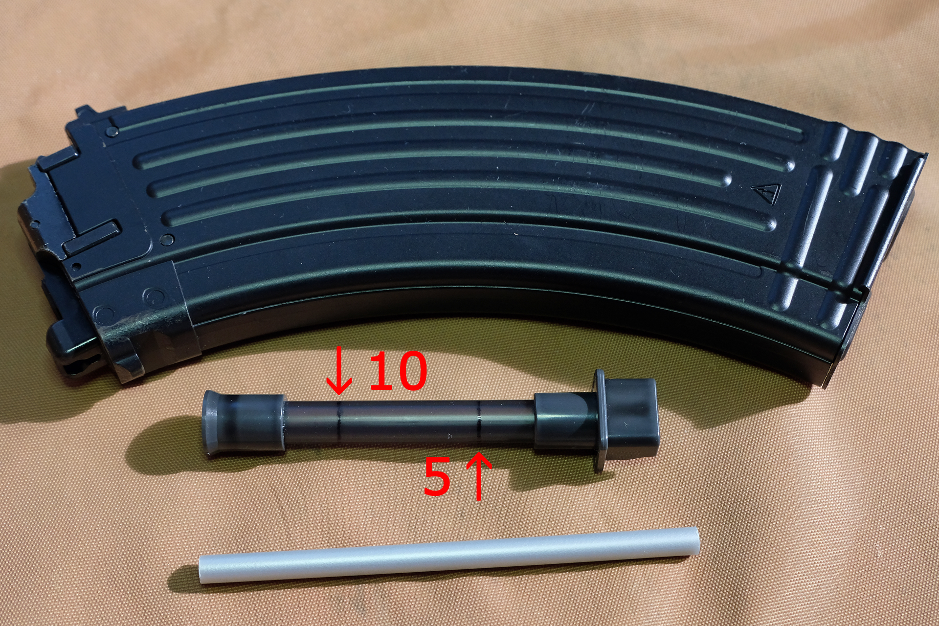 5発と10発のところに目印の黒線が入っている。