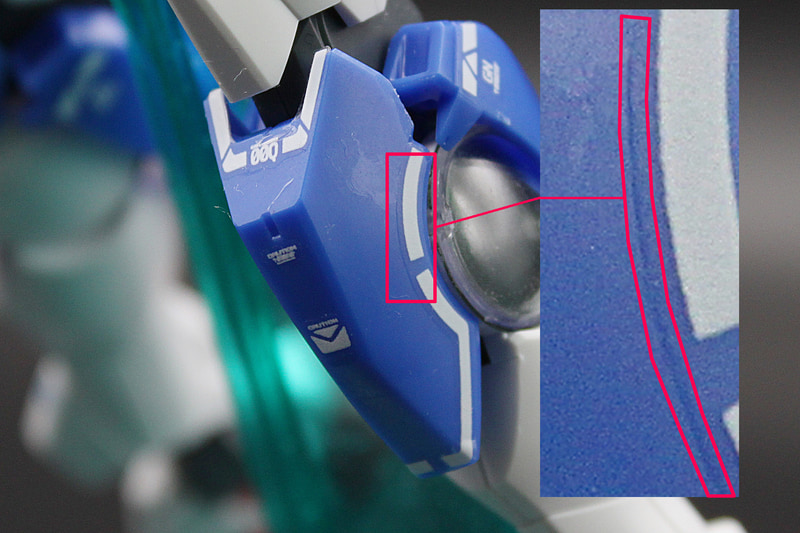 デカールの端の盛り上がりが見て取れます