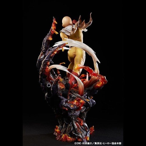 全高約55cmのビッグスケール！「ワンパンマン ワンダーフィギュア