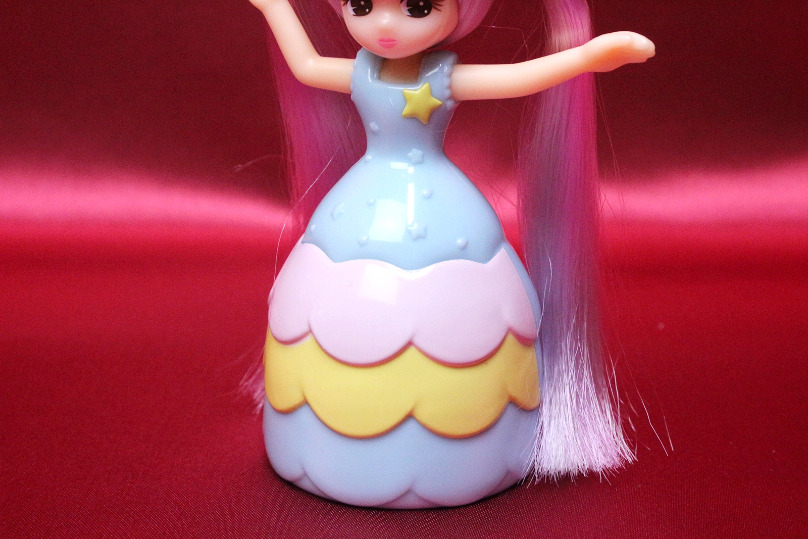 星がモチーフのドレス