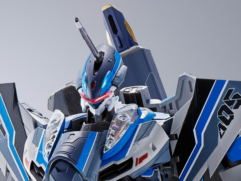 よりマッシブな雰囲気に！ 「DX超合金 初回限定版 VF-31AX カイロス