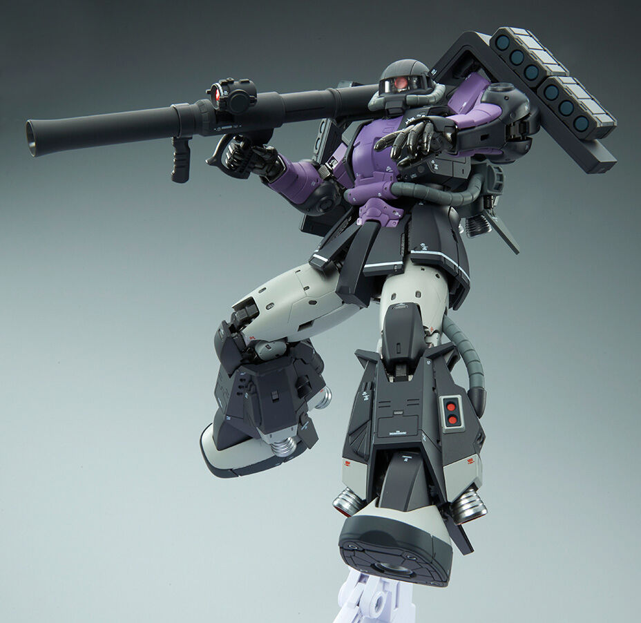 「G.F.F.M.C. 高機動型ザクII」。金属部品を多用したハイクオリティのザクIIのフィギュアの最新作だ