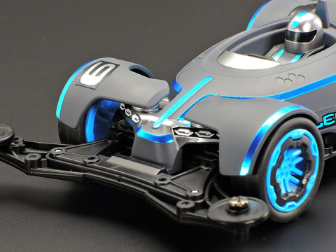 カーデザイナー根津孝太氏が手がけたミニ四駆「1/32 レーサーミニ四駆
