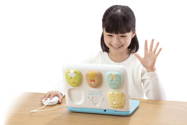 「すみっコぐらしパソコンプレミアム」はかわいらしいデザインになっているものの、見た目はかなり本格的なノートPCだ