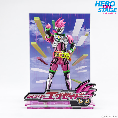 仮面ライダーエグゼイド　劇場グッズ　コンプリート 仮面ライダー」シリーズの世界観を再現できる卓上ディスプレイ