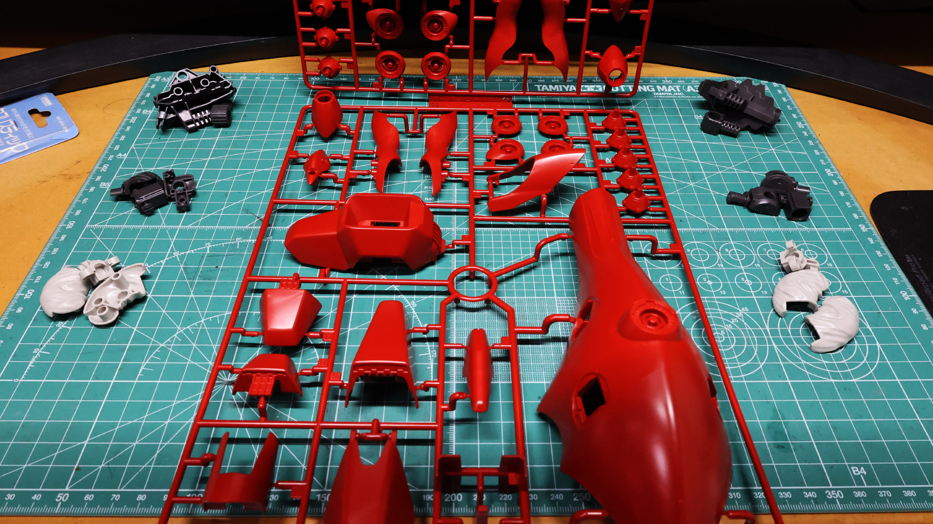 外装パーツはほぼアンダーゲート仕様になっています