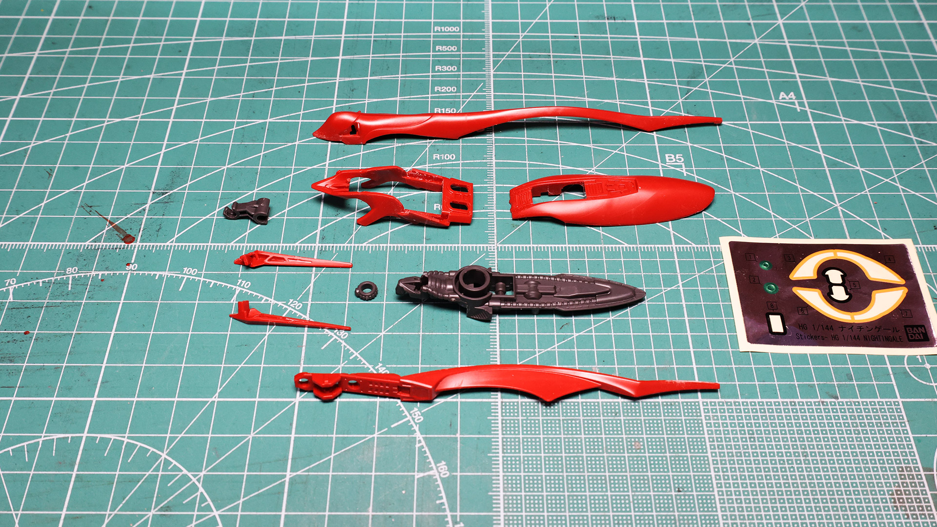 開閉機構ための組み付け方法が少々わかりにくいのでこちらが参考になれば幸いです