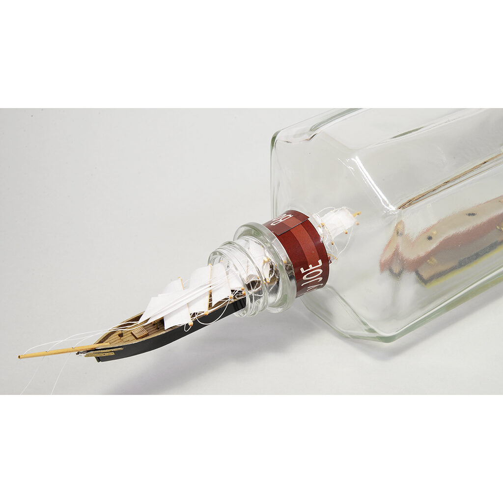 ボトルの外でほとんどを組み立てられるように設計されている