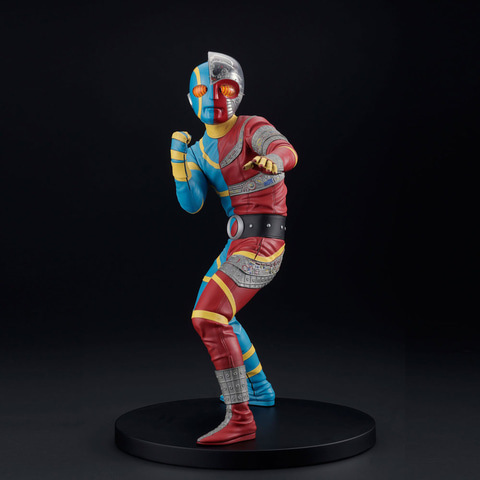 海洋堂 キカイダー 1/8 ソフビフイギュア18cm プロ製作完成品　丁寧な塗装 人造人間キカイダー」がCharacter Classicsに登場！ 海洋堂直営