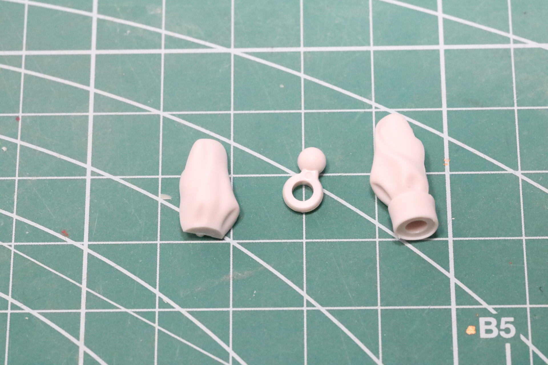 スイング機構で可動ができる