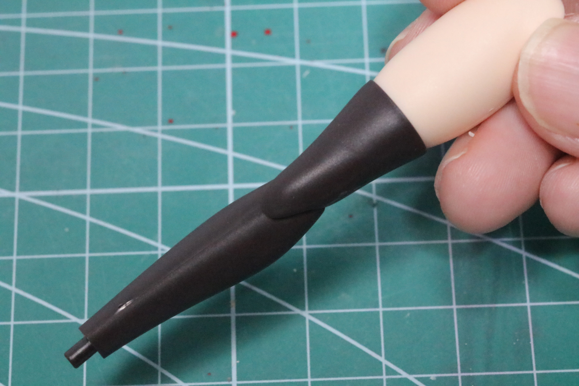 膝関節が覆われている