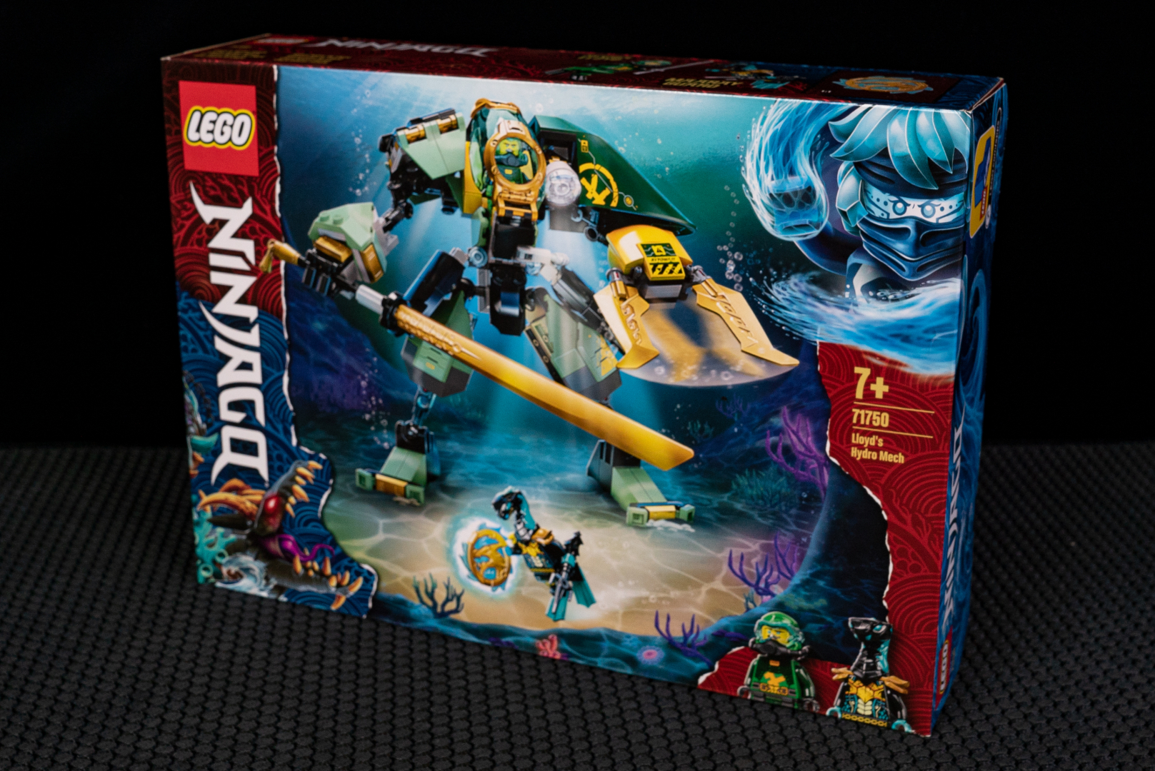 劇中を想起させるパッケージ