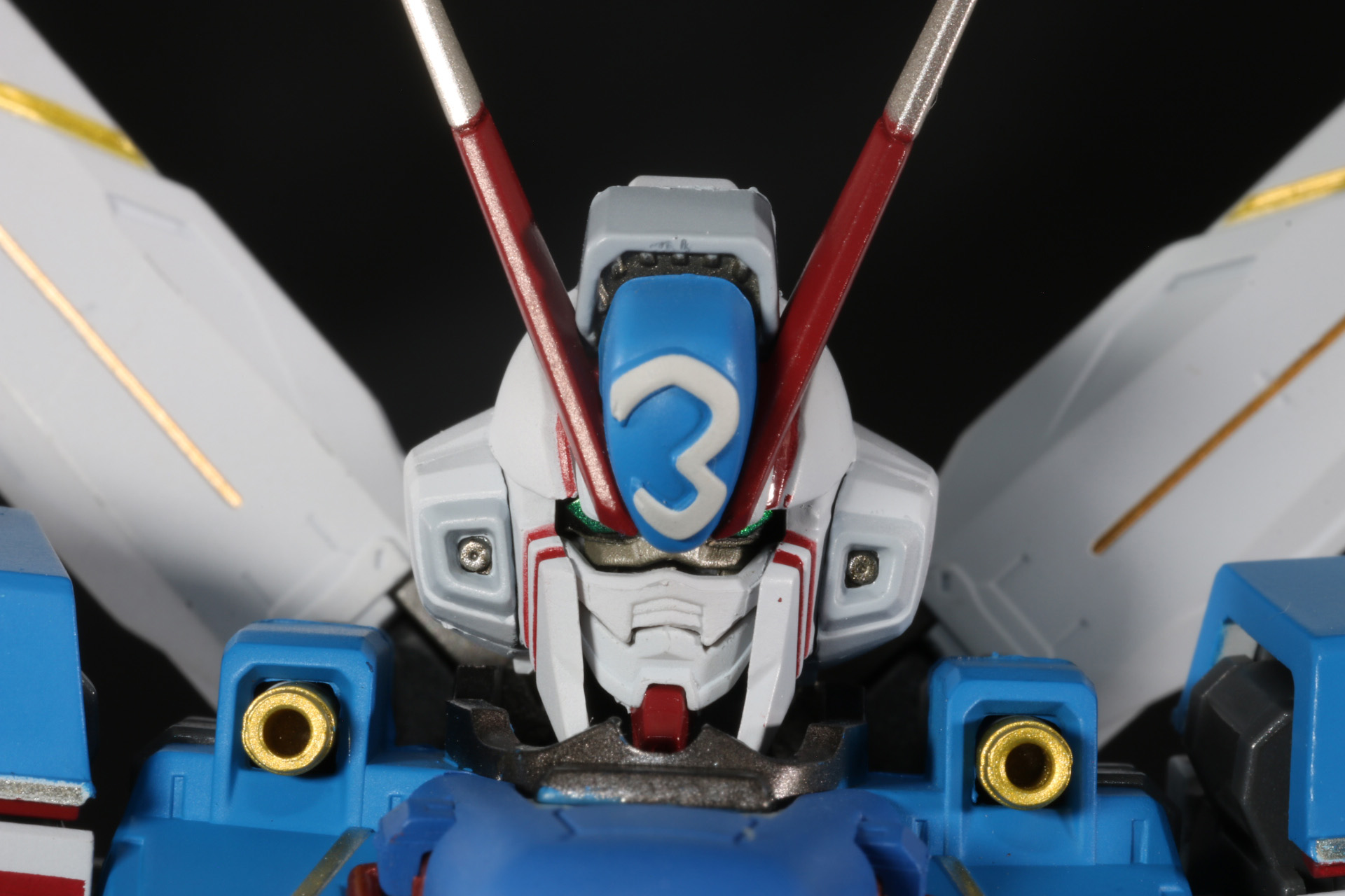 放熱時のフェイスオープンが可能