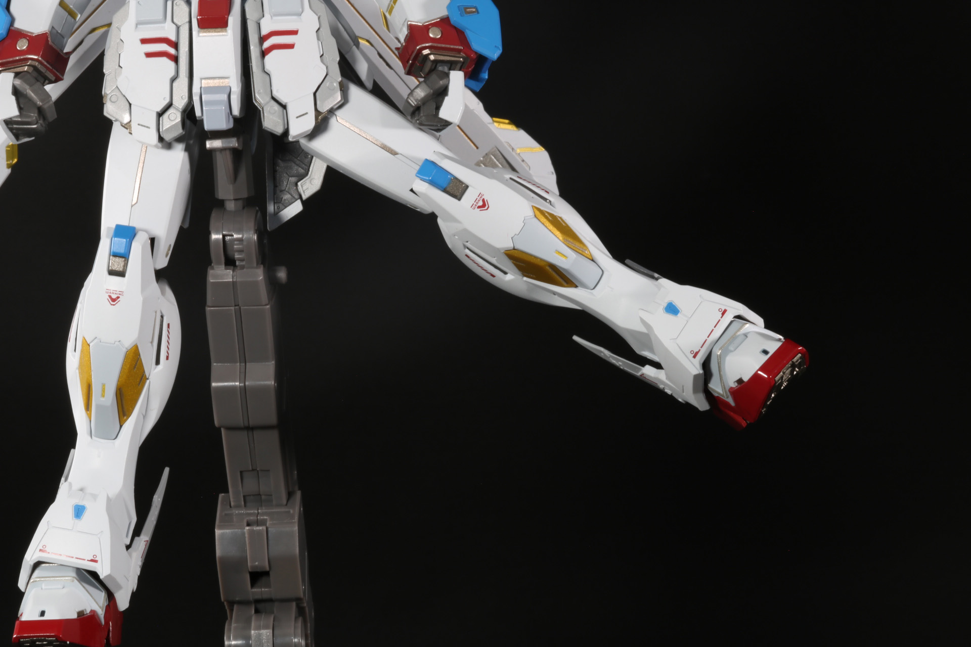 脚部の水平横可動