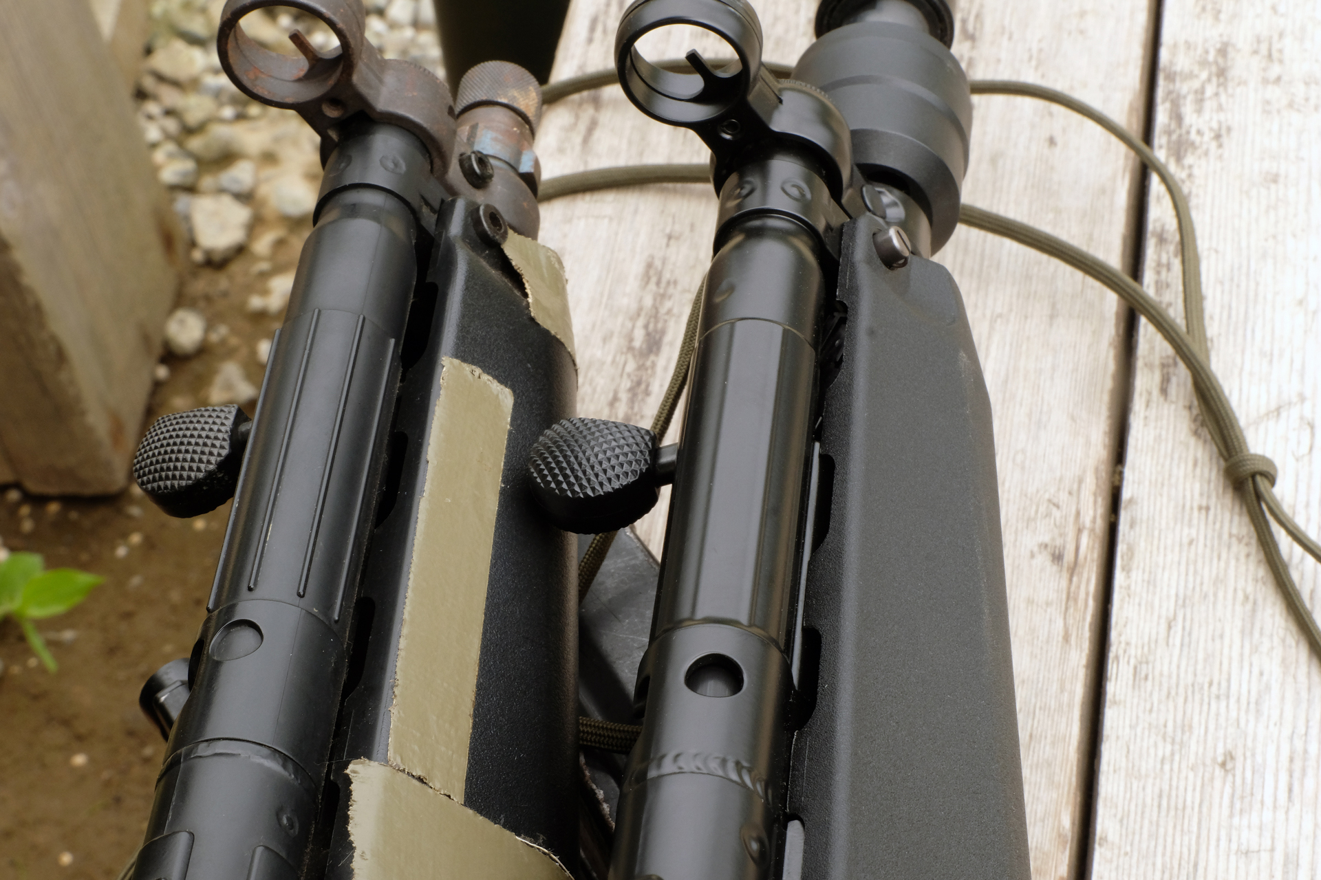 コッキングハンドルを戻した状態