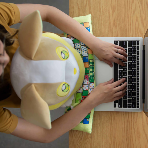 ポケモン　ぬいぐるみ　ワンパチ　PCクッション　未開封　プレバン ふんわりフォルムで抱き心地抜群。「PCクッション ワンパチ」が