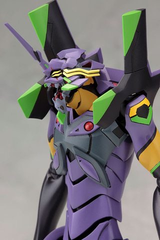 コトブキヤ、プラモデル「エヴァンゲリオン第13号機」を本日再販